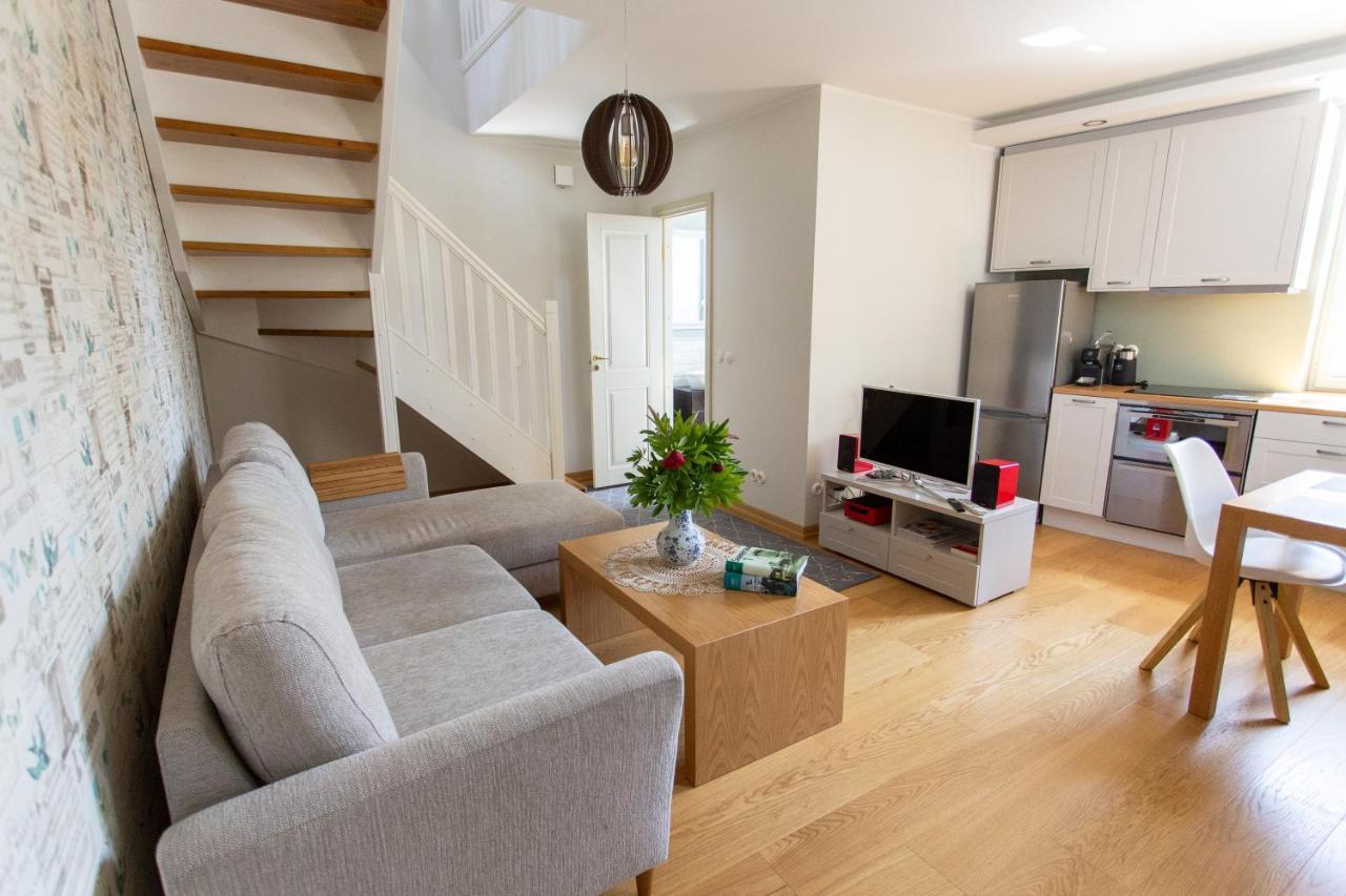 Silbernagel Apartment Курессааре Екстер'єр фото