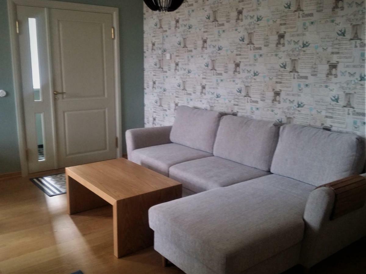Silbernagel Apartment Курессааре Екстер'єр фото